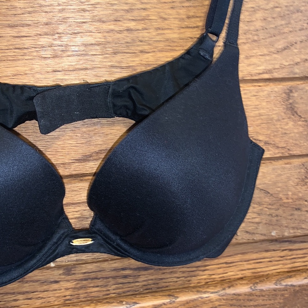 Fabulous by Victoria’s Secret Black Plunge Bra - Picture 4 of 8